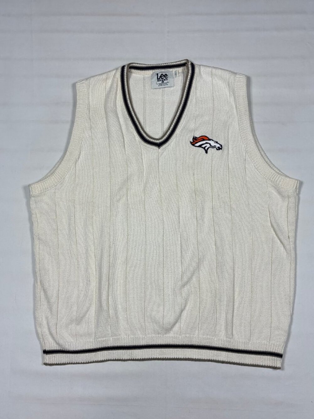 VTG 90s Lee Sport NFL Denver Broncos Embroidered Cable Knit Sweater Vest Mens L